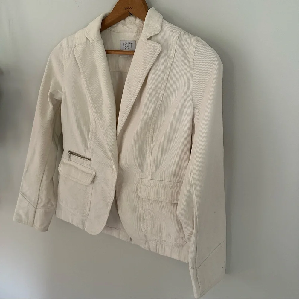 LOFT neutral workwear close