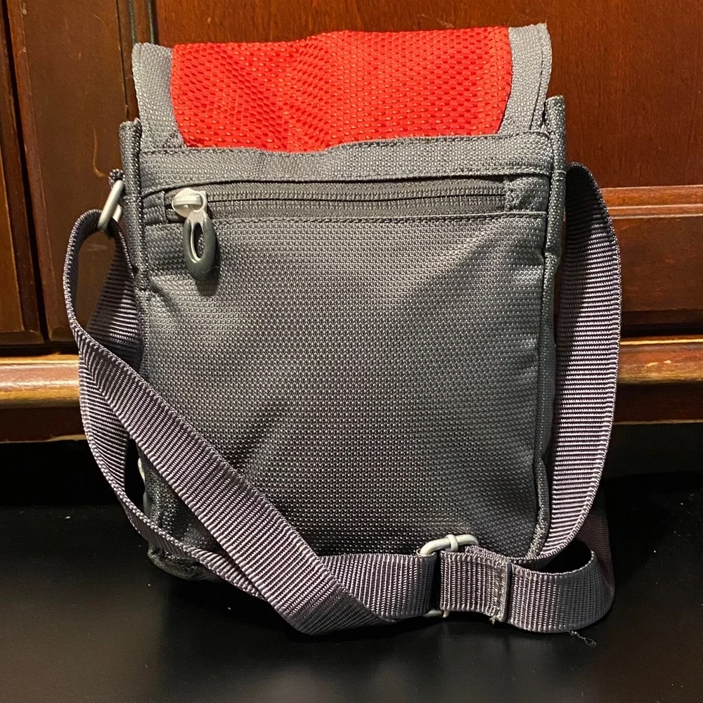 Tumi compact versatile