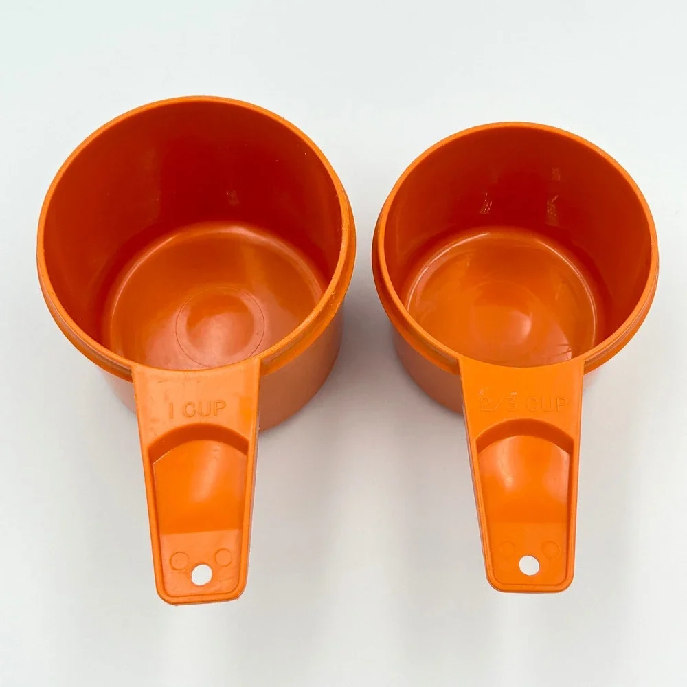 Tupperware Vintage Measuring Cups Set 2pc 1 Cup 2/3 Cup Orange MCM Made in USA