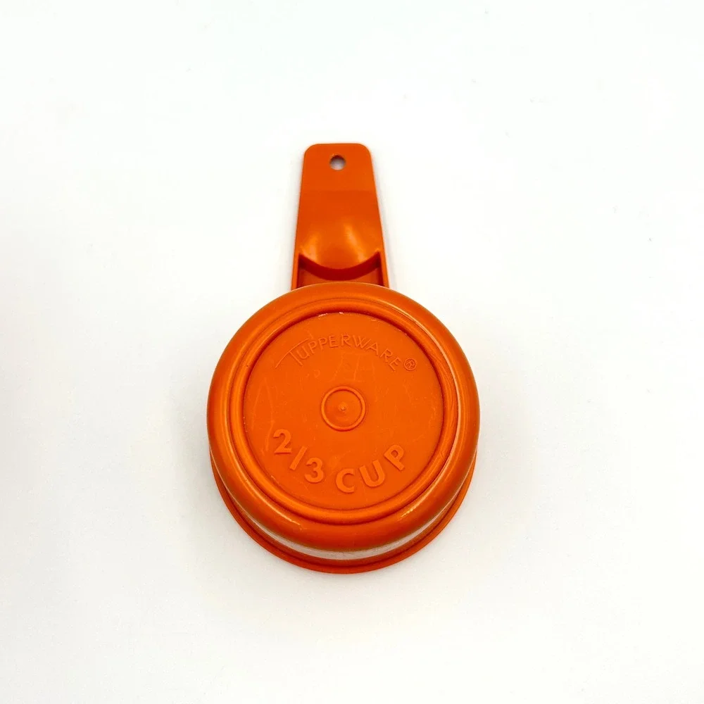 Tupperware vintage measuring