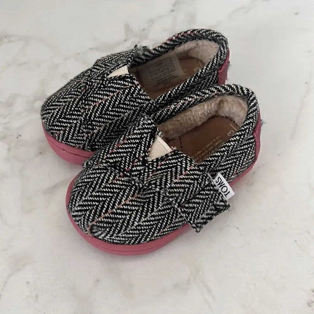 Toms pre owned