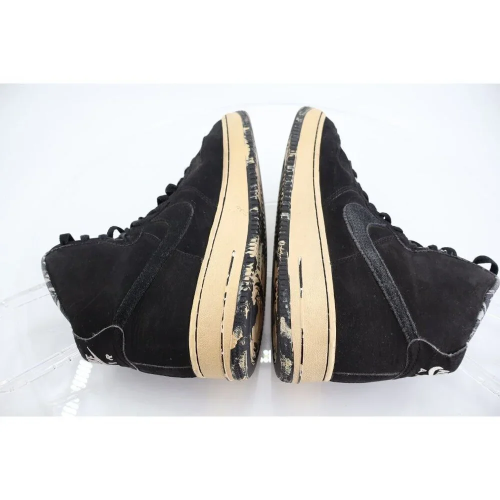 Nike tears 7 black me