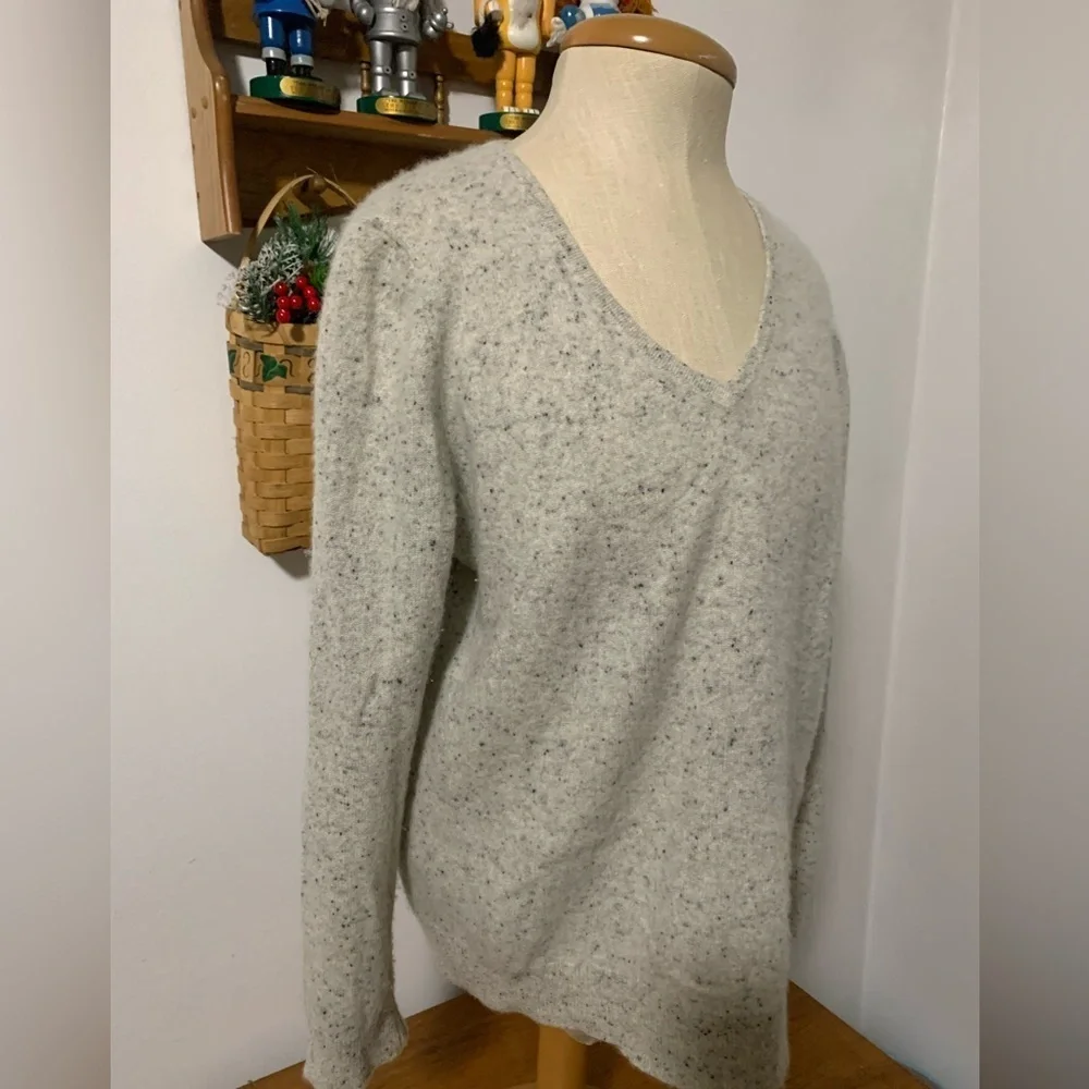 Charter Club Luxury 100% Cashmere V-Neck Sweater in Oatmeal Speckled Knit L