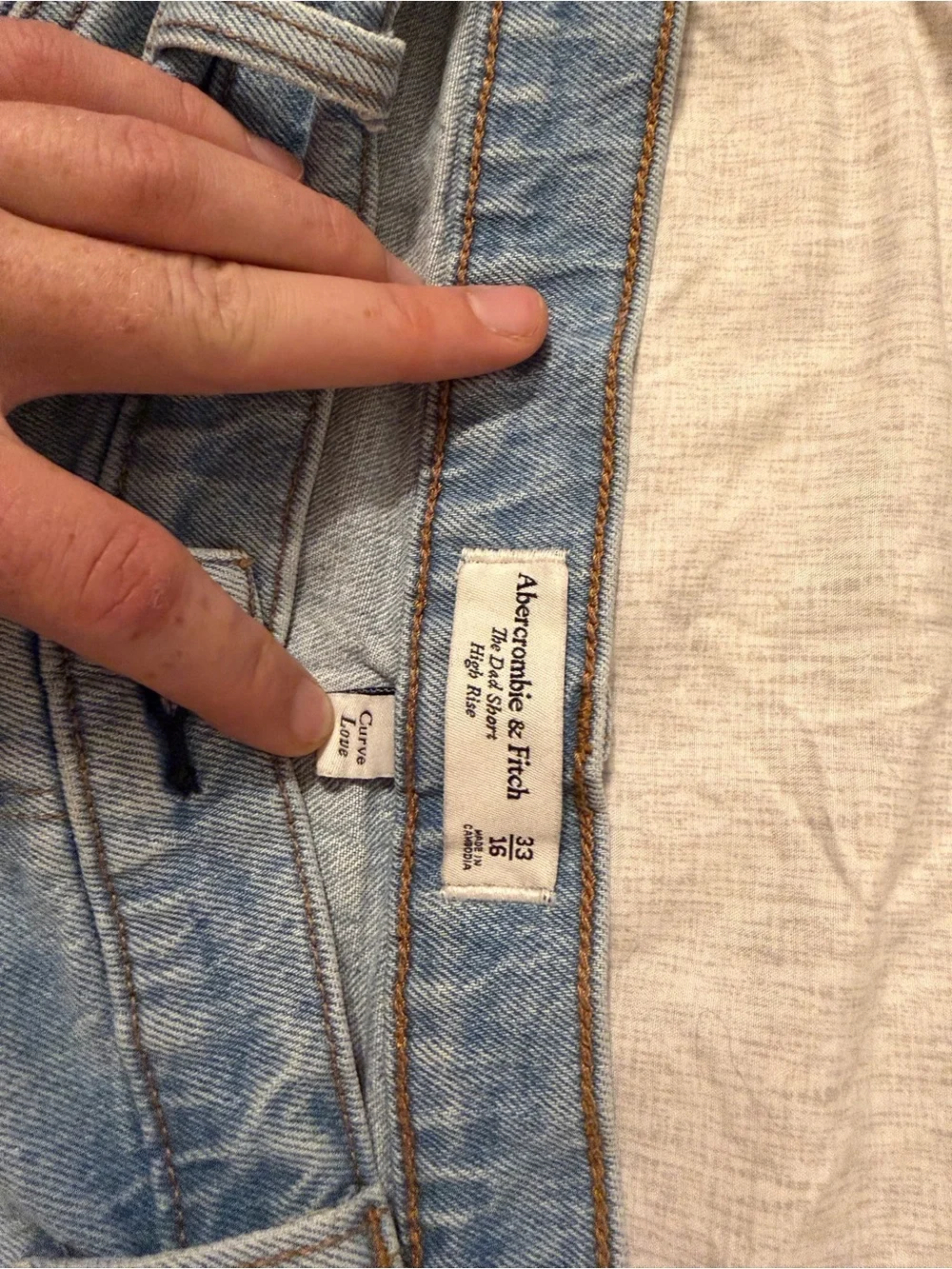 Abercrombie & Fitch classic light