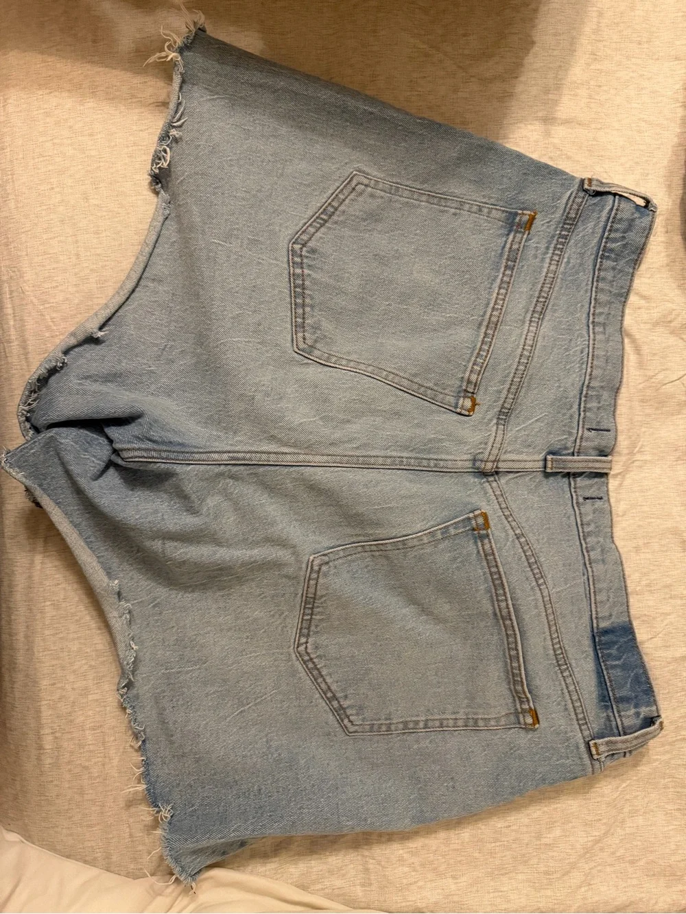 Abercrombie & Fitch classic light