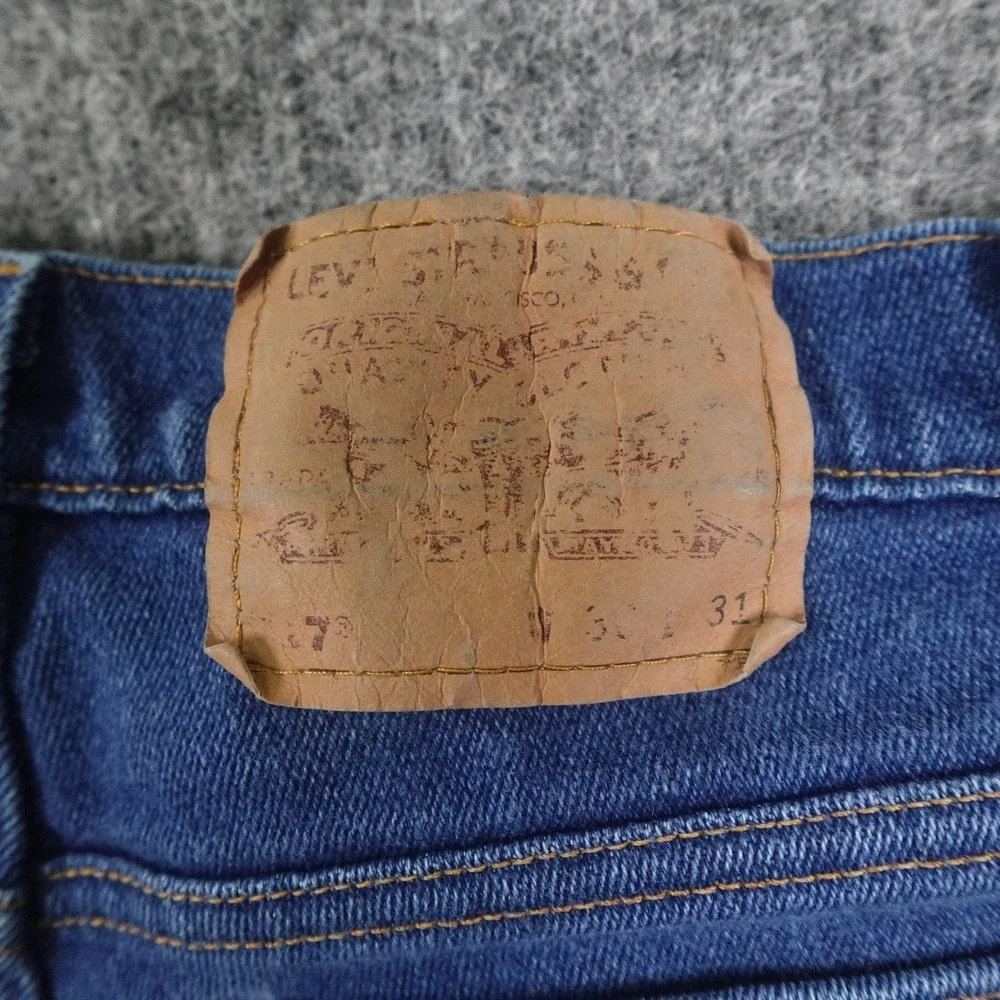 Levis levis 517