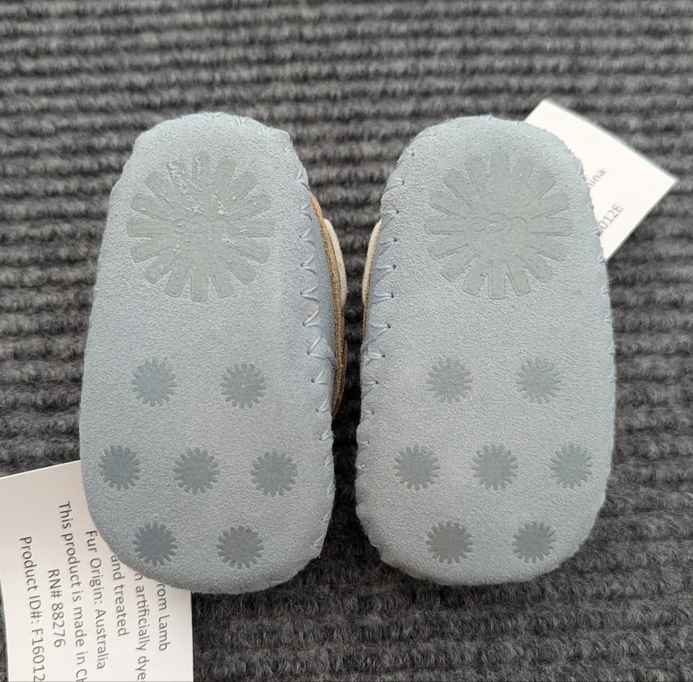 UGG nwt infant