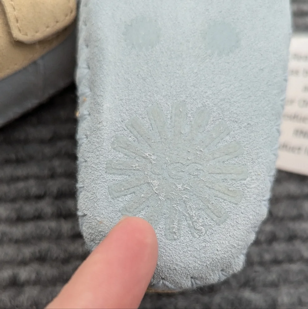 UGG nwt infant
