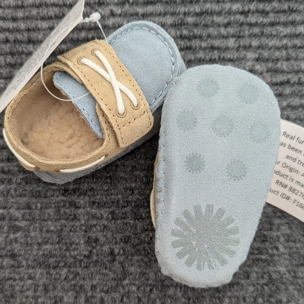 UGG nwt infant
