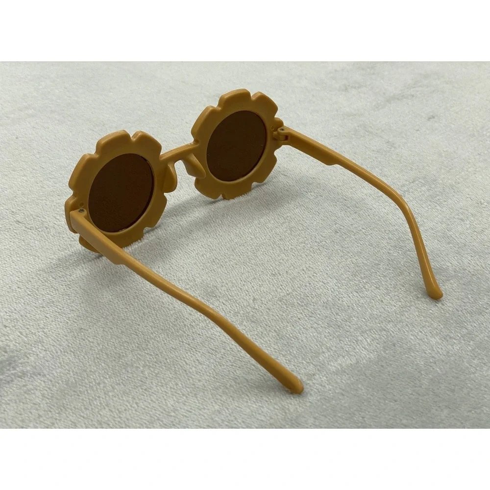 Retro Flower Round Sunglasses Kids Yellow Sunflower Frame Dark Lens w/ Pouch