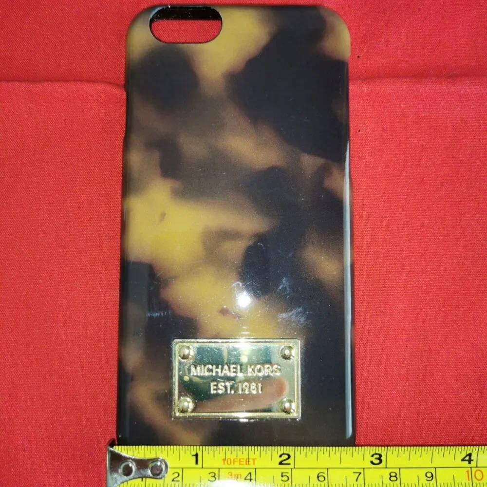 Michael Kors durable weighs 6s