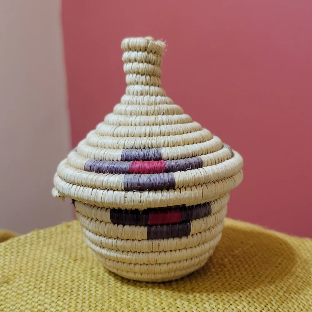 N/A african basket