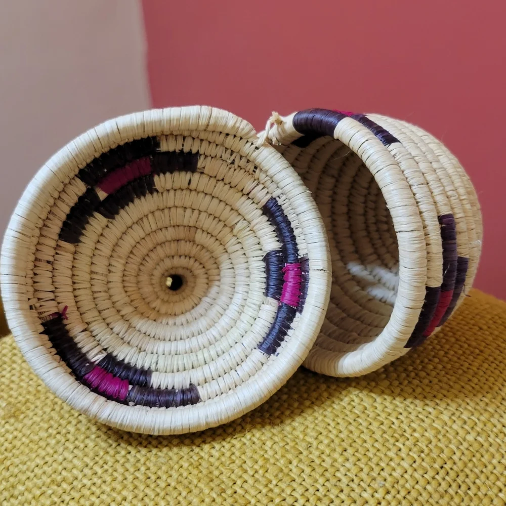 N/A african basket