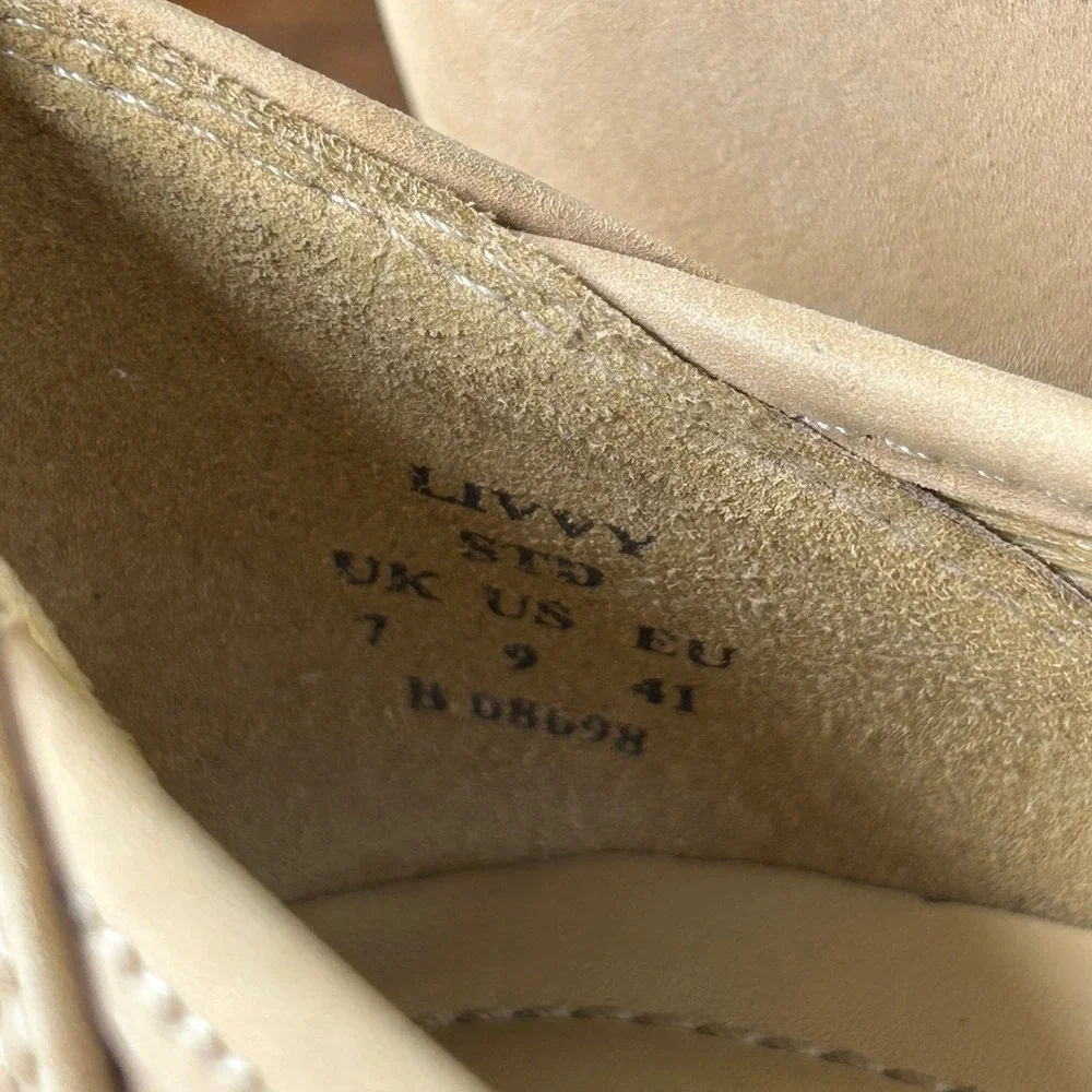 hotter flats livvy