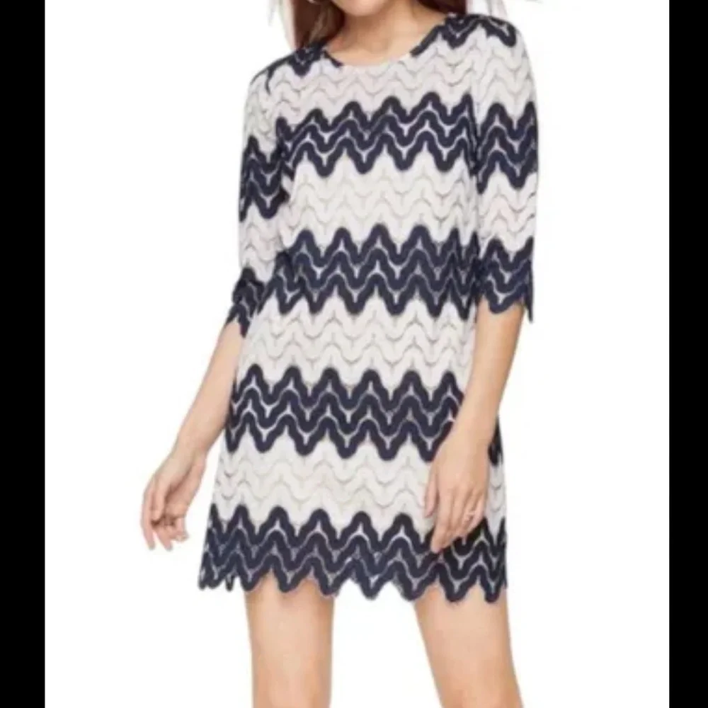 BCBGMaxAzria small top