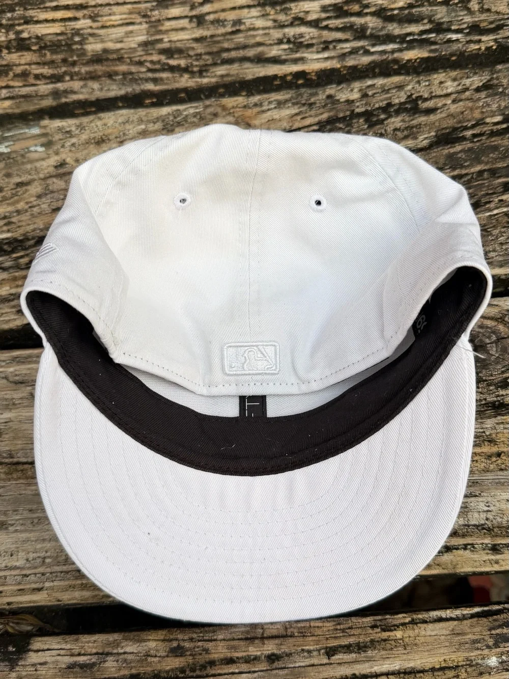 New Era 59FIFTY MLB Merchandise Boston Red Sox Fitted Sz 7 1/4 Baseball Cap P1