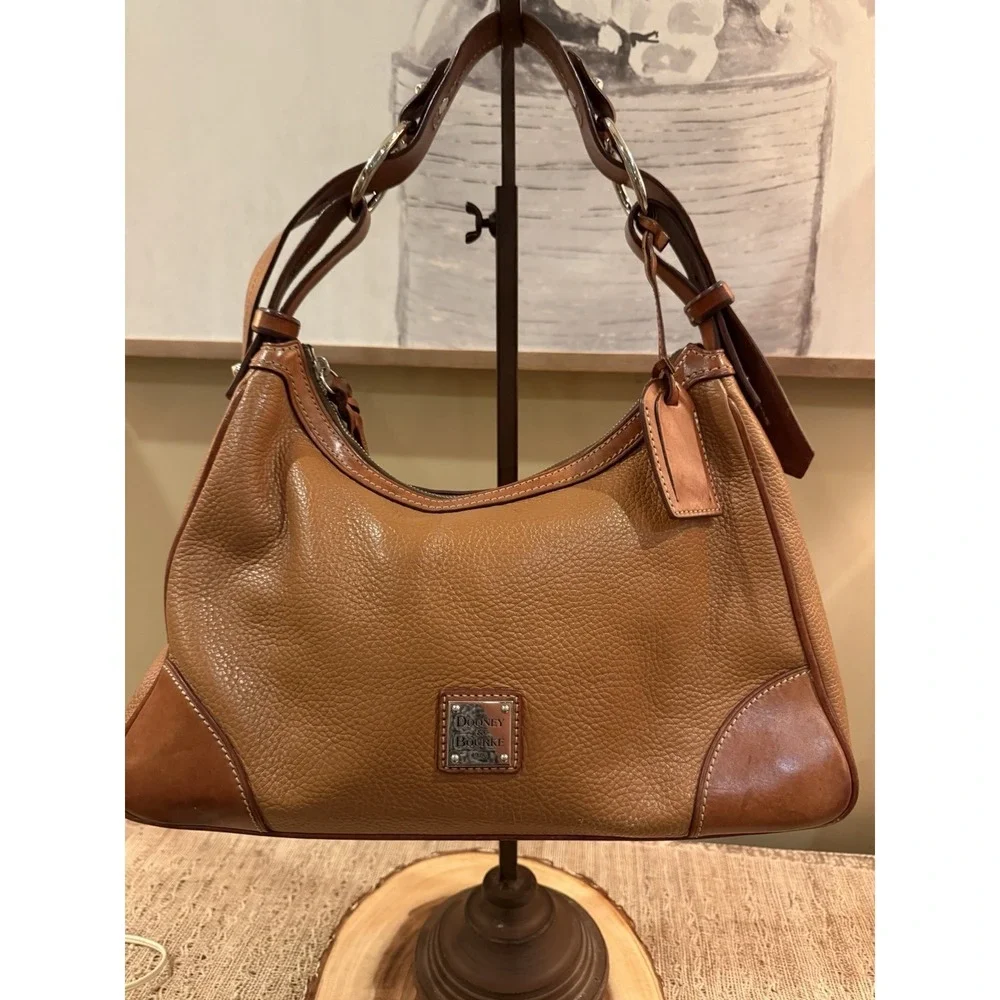 Dooney & Bourke color handbag inside