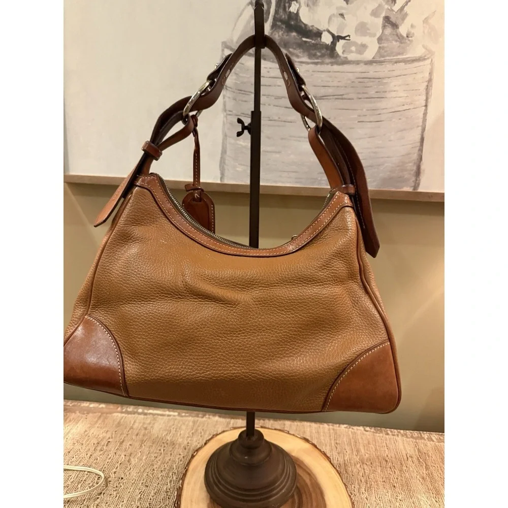 Dooney & Bourke piece design