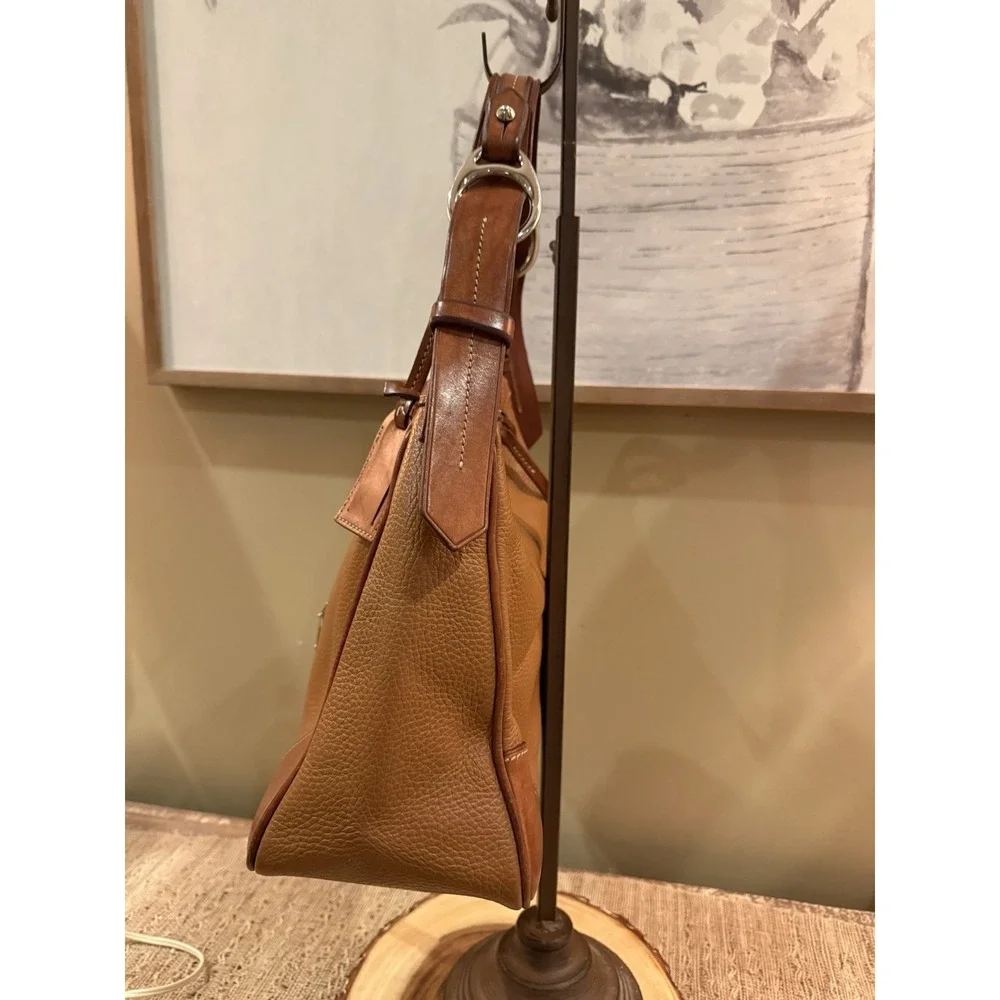 Dooney & Bourke top pebble