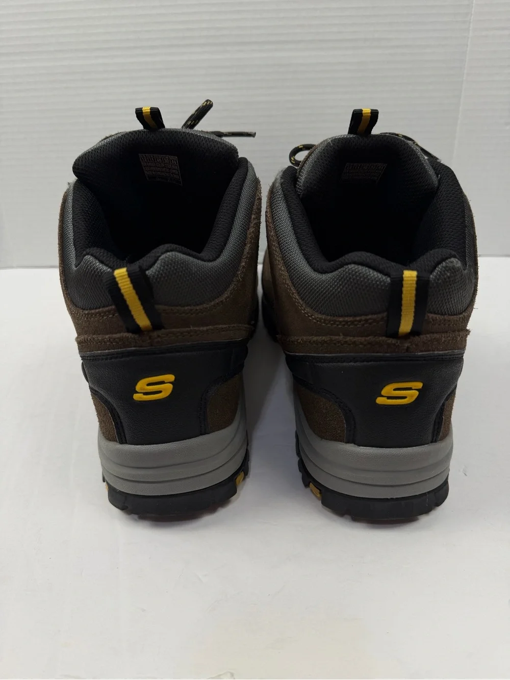 Skechers suede upper