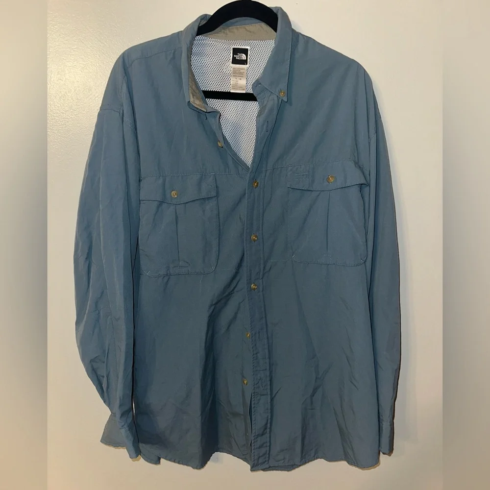 The North Face Men's Light Blue Grey Outdoor Shirt