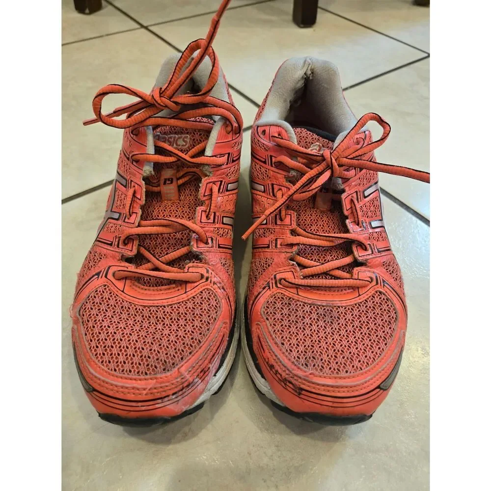 Asics women running