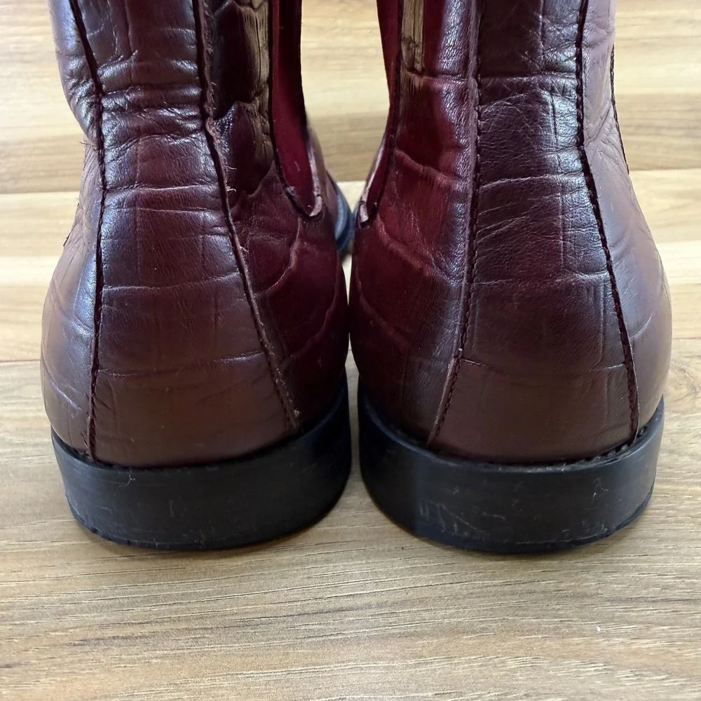 Salvatore Ferragamo Chelsea Boots Mens 8 EU 42 Burgundy Croc Embossed Square Toe