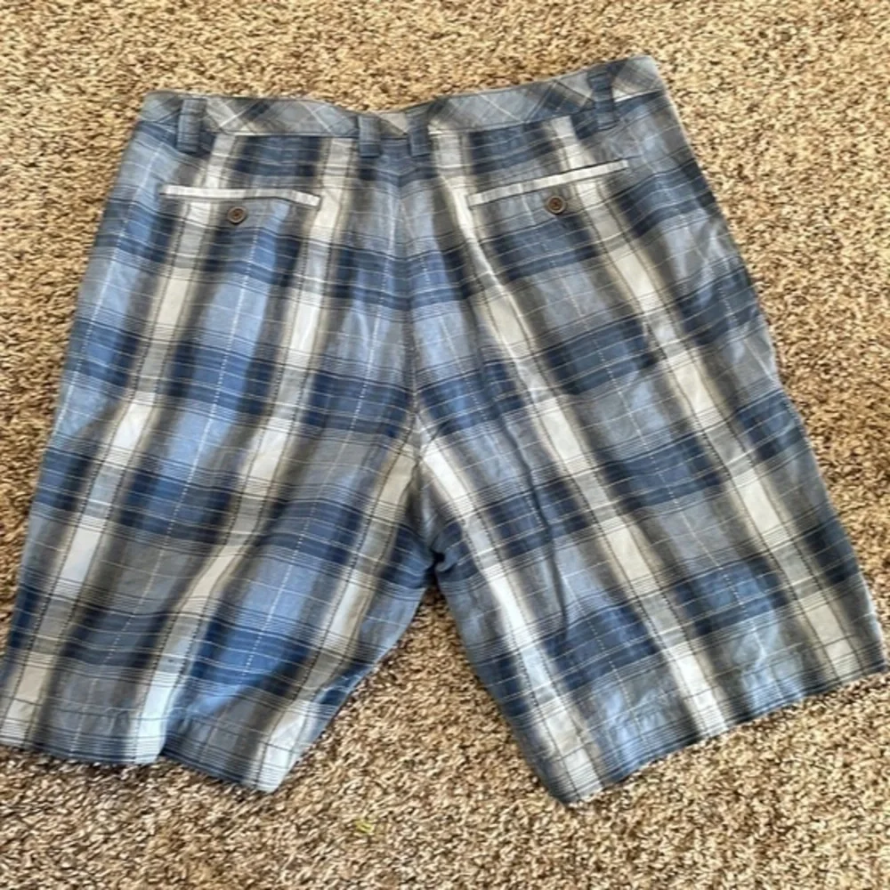 Tommy Bahama Men's Plaid Shorts Size 36