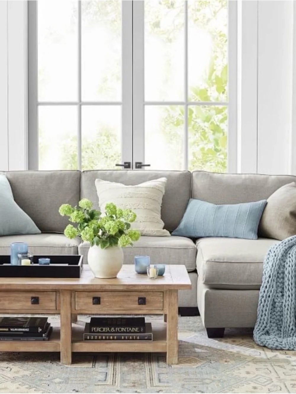 Pottery Barn Chunky Knit Throw Blanket - Light Blue