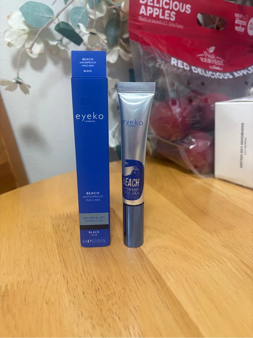 eyeko London Beach Waterproof Mascara - Volume & Lift~BLACK 8ML/.27oz , BNIB,New