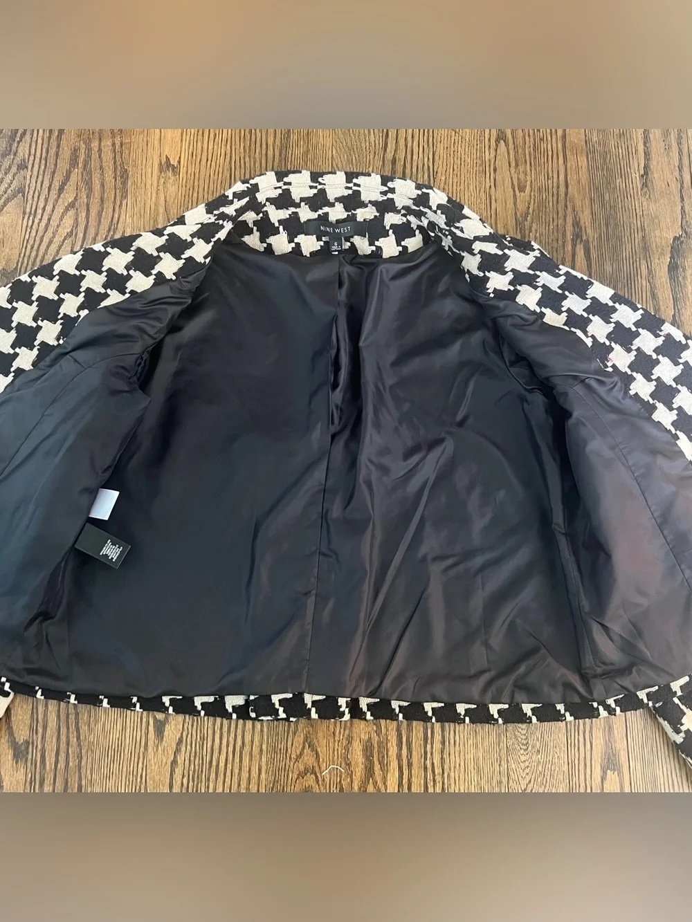 Nine West crisp houndstooth