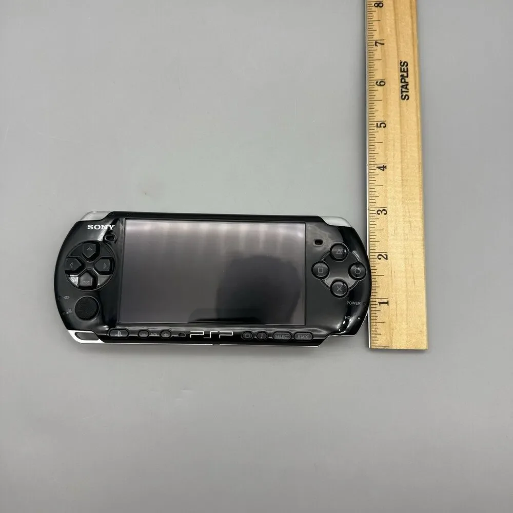 Sony PSP 3001 Handheld Gaming Console Black With Gran Turismo (READ)