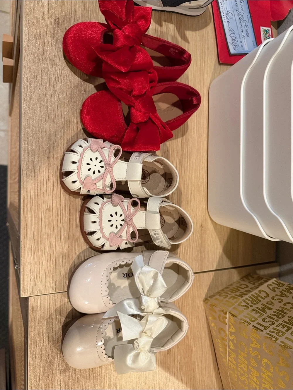 Girls Dress Shoes. Old Navy and Taranis