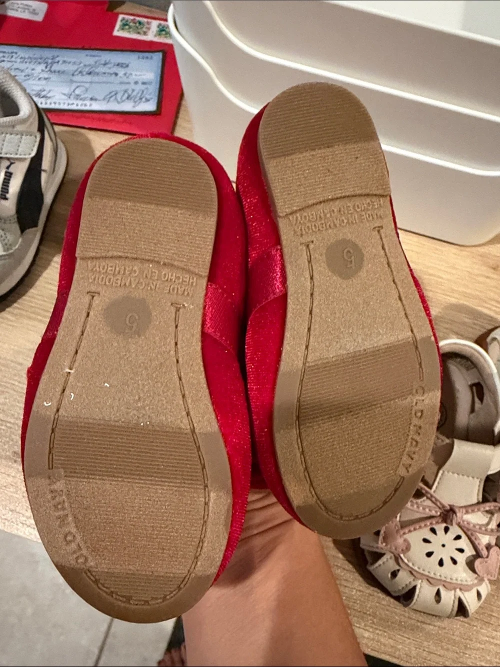 Girls Dress Shoes. Old Navy and Taranis