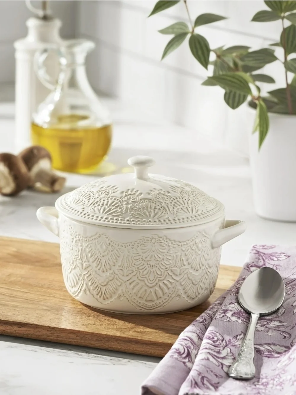 The Pioneer Woman Cream Embossed Ceramic Covered Casserole Dish