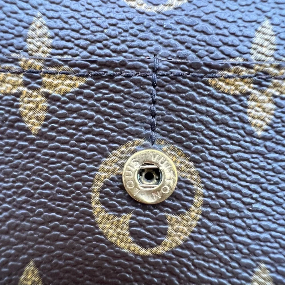 Louis Vuitton used compartments certificate