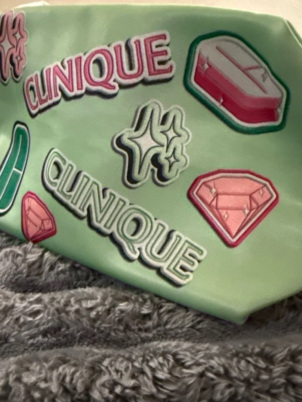 Clinique cute mint