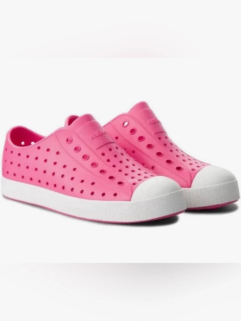 Native Shoes Pink Jefferson Slip-On Water Shoe in Pink, baby size 6