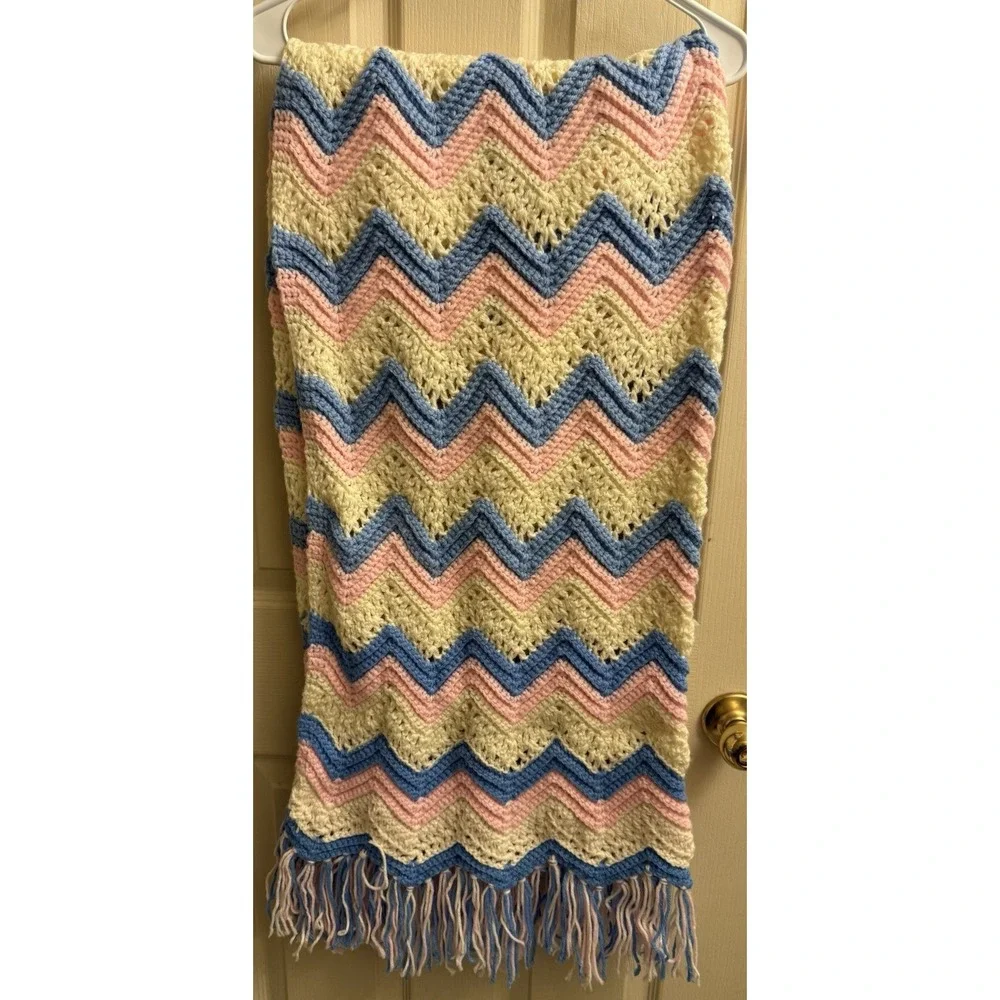 Vintage Afghan Crochet Blanket ‎ Geometric Zig Zag 36x38