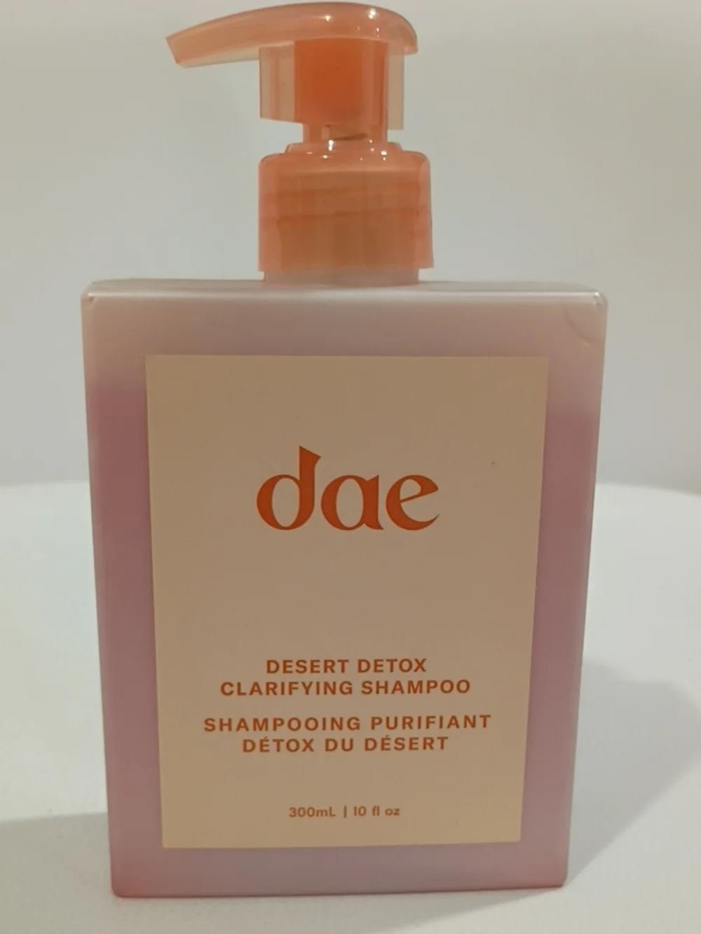 dae Desert Detox Clarifying Shampoo — Peach-Pink Clarifying Formula