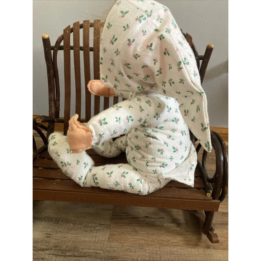 Annalee Child 1989 Child Sitting in Holly Patterned Outfit 12