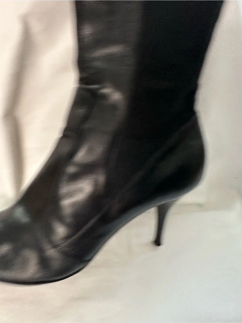 Yves Saint Laurent excellent pre