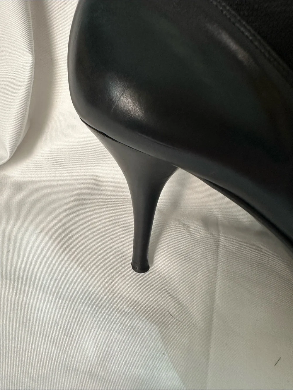Yves Saint Laurent excellent pre