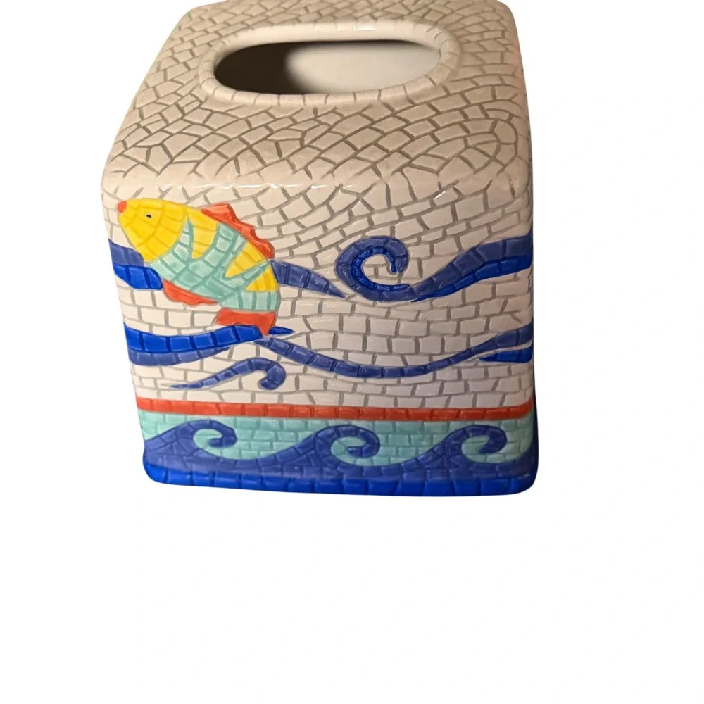 Wamsutta Vtg Ceramic Mosaic Tissue Box Cover Tropical Fish Ocean Coastal Retro