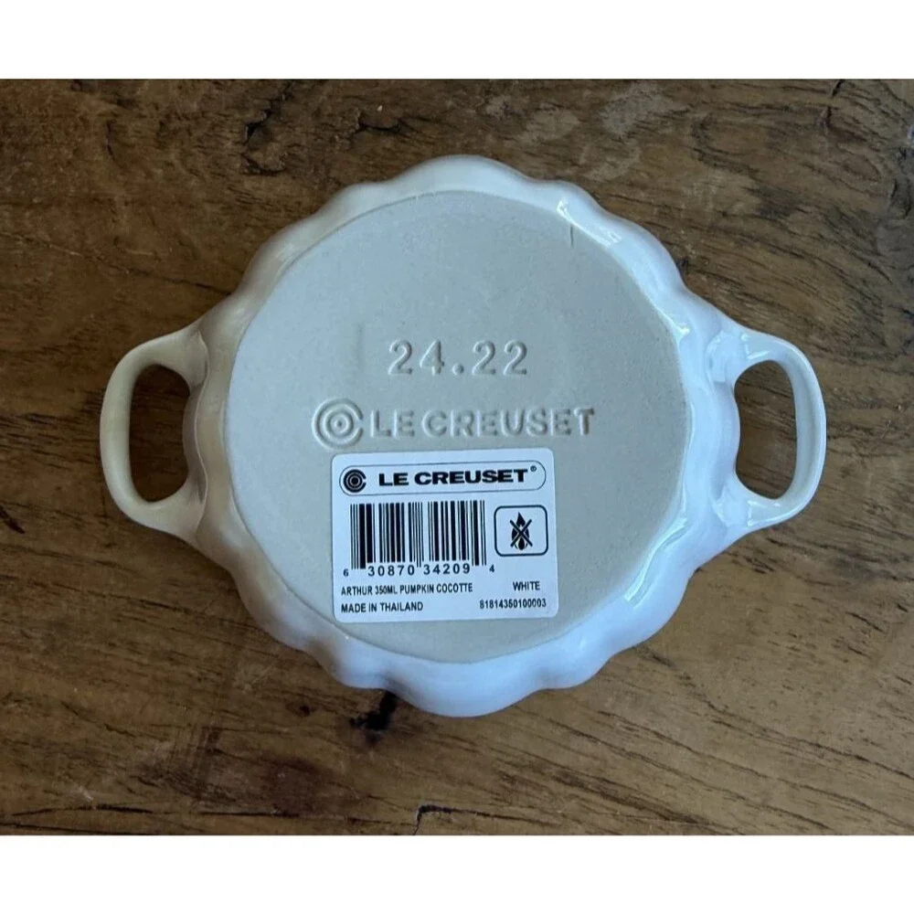 Le Creuset Stoneware Figural Pumpkin Mini Cocotte 12 oz 350 ml White NEW NIB