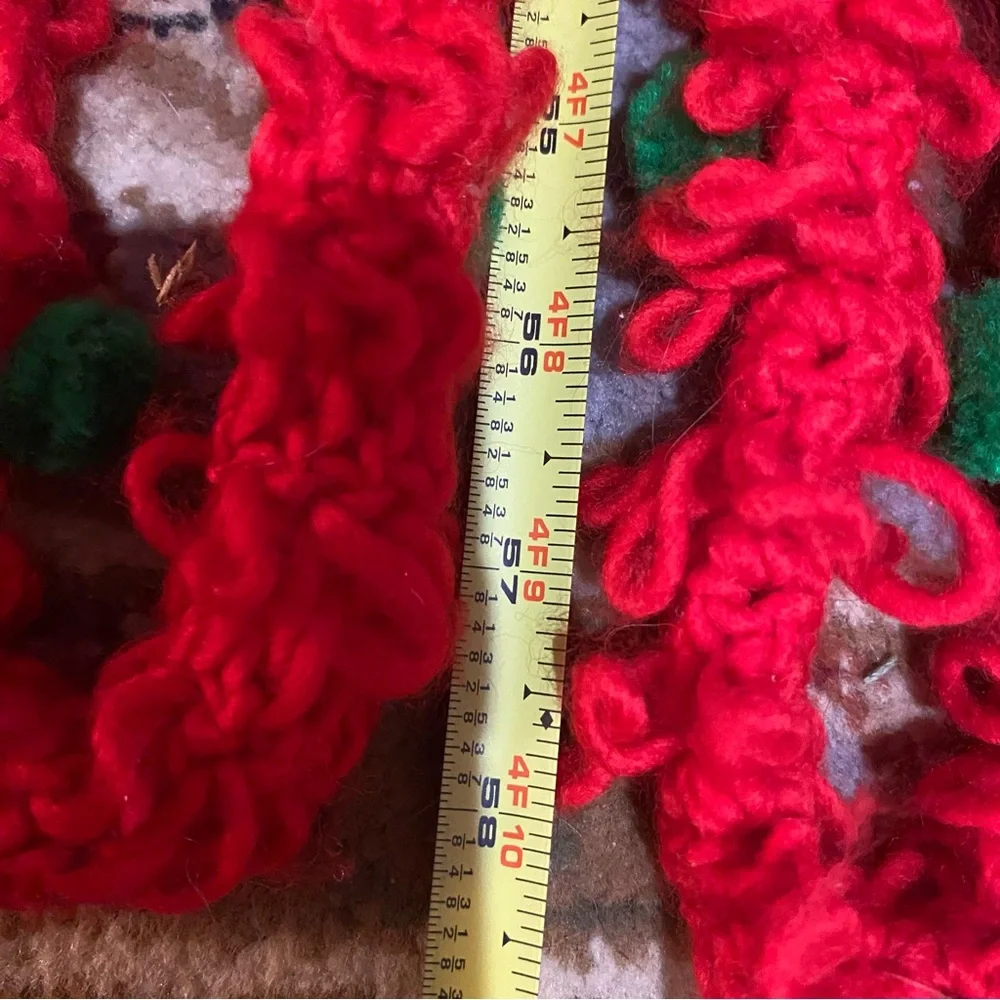 Handmade‎ Red Crochet Yarn Garlands Green Poms Christmas Decor Retro Country Lot