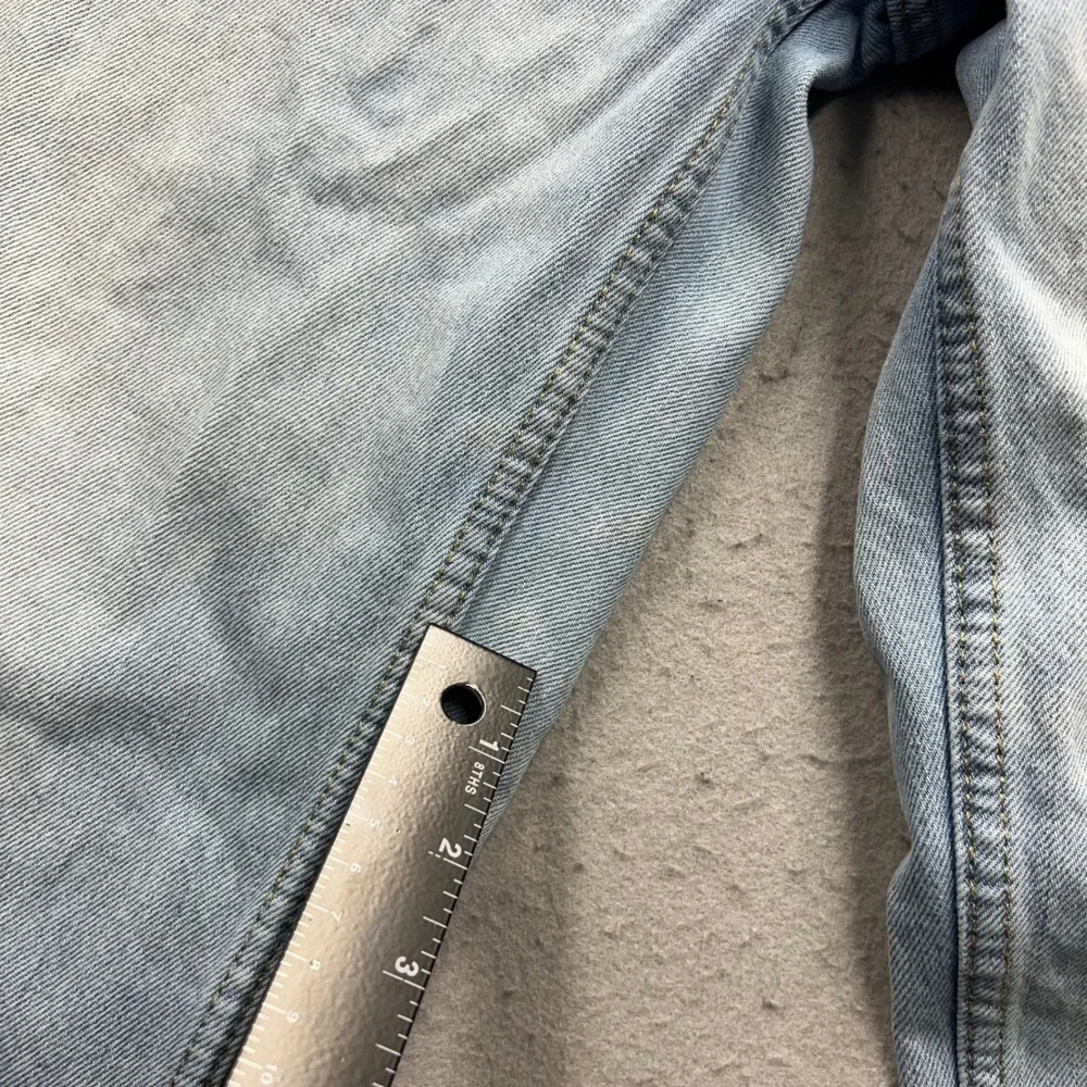 Levis levi 550