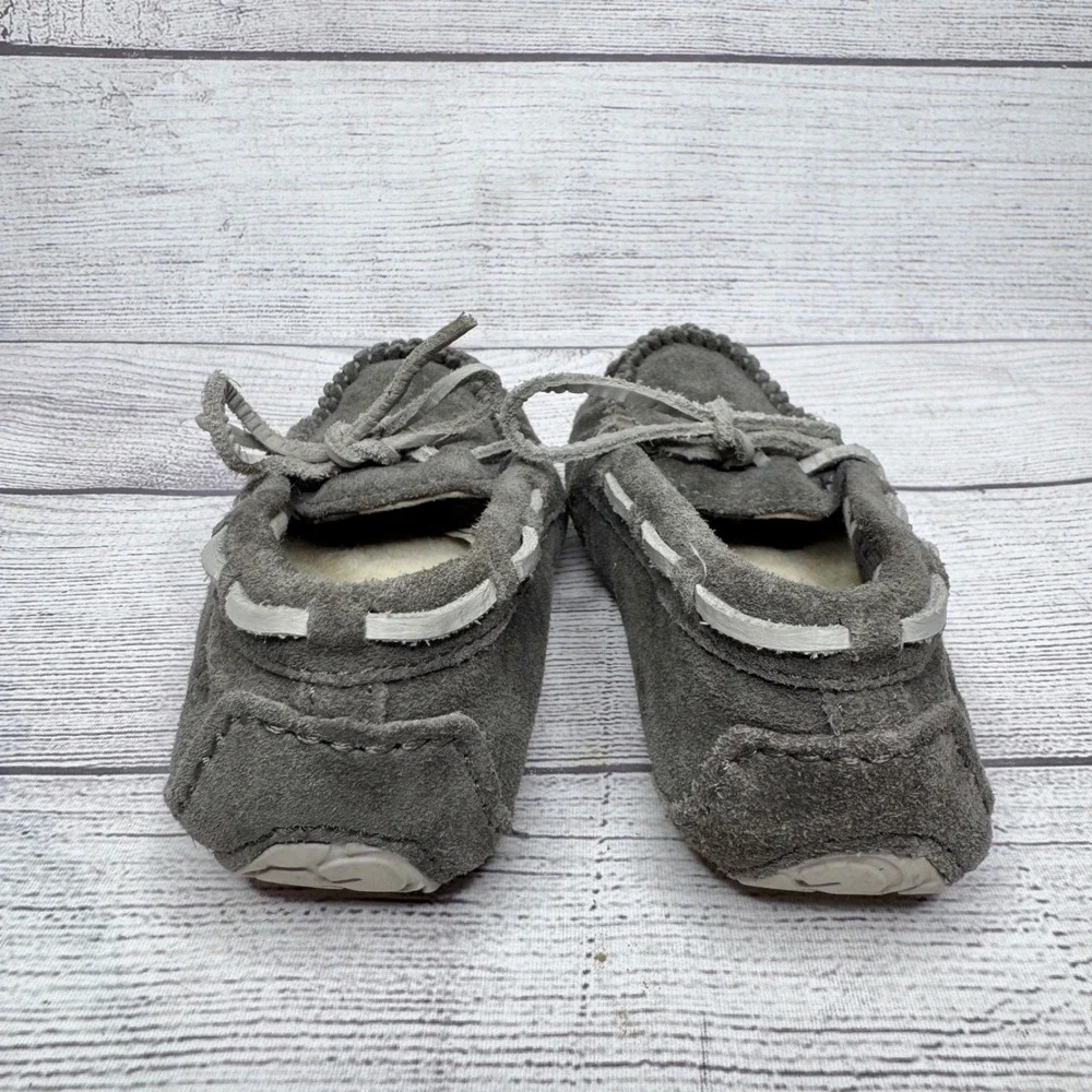 UGG decorative slipper plush