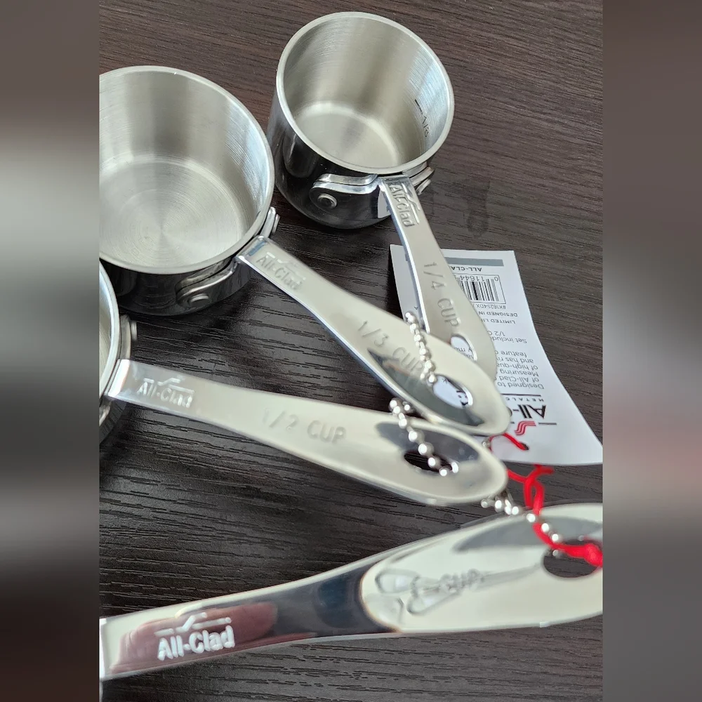 All-Clad standard measuring cup set of 4 stainless steel - NEW with tags!