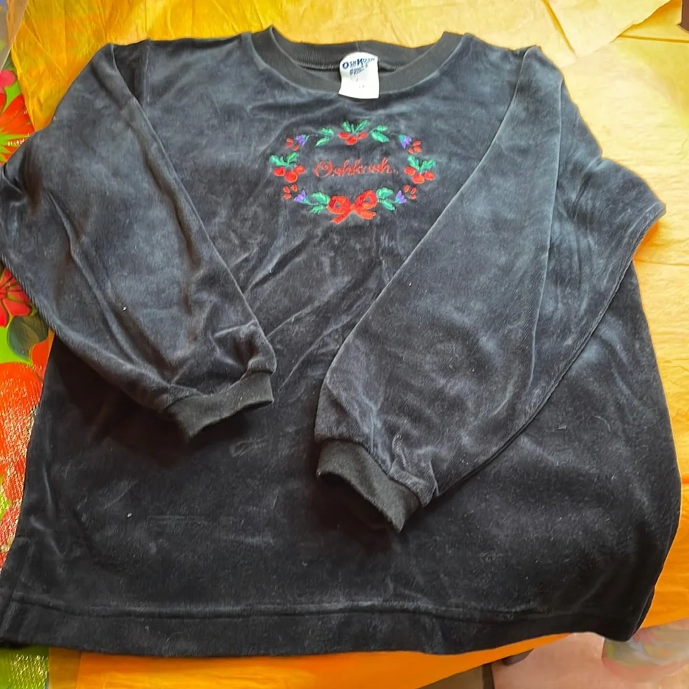 Oshkosh pullover